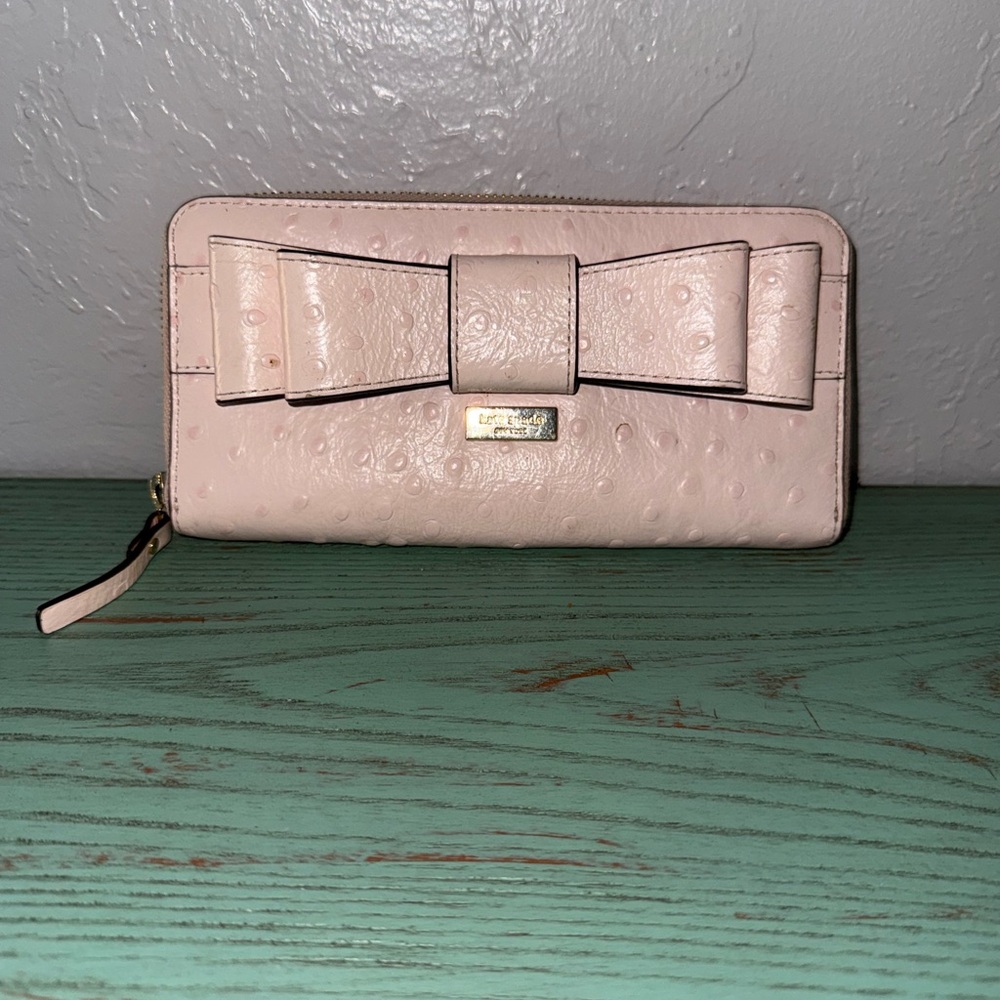 Kate Spade Blush Bow Wallet